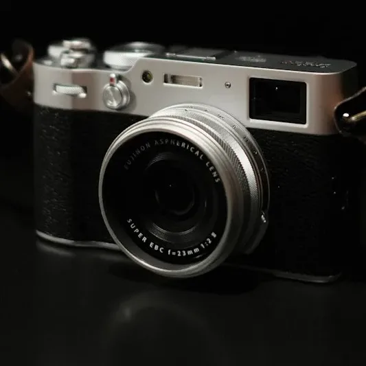 a camera sitting on top of a table