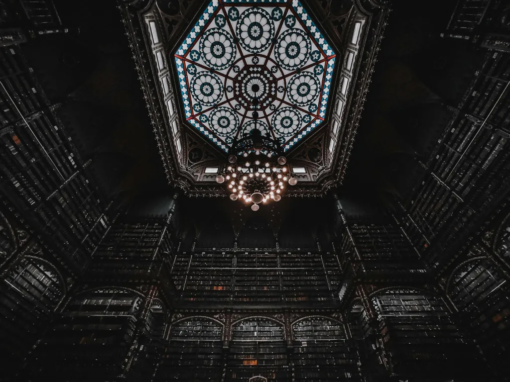 Royal Portuguese Cabinet of Reading with chandelier on ornamental ceiling